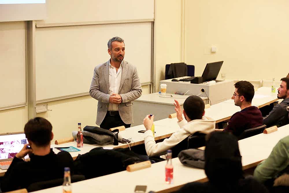 Marka Yonetimi Danismani